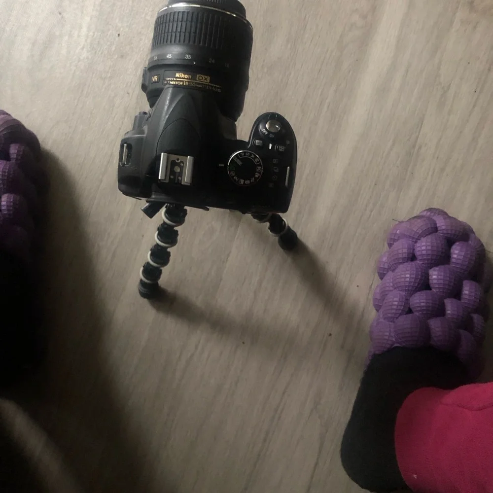 Nikon Digital Camera 7.9/9v 2.5A D3100